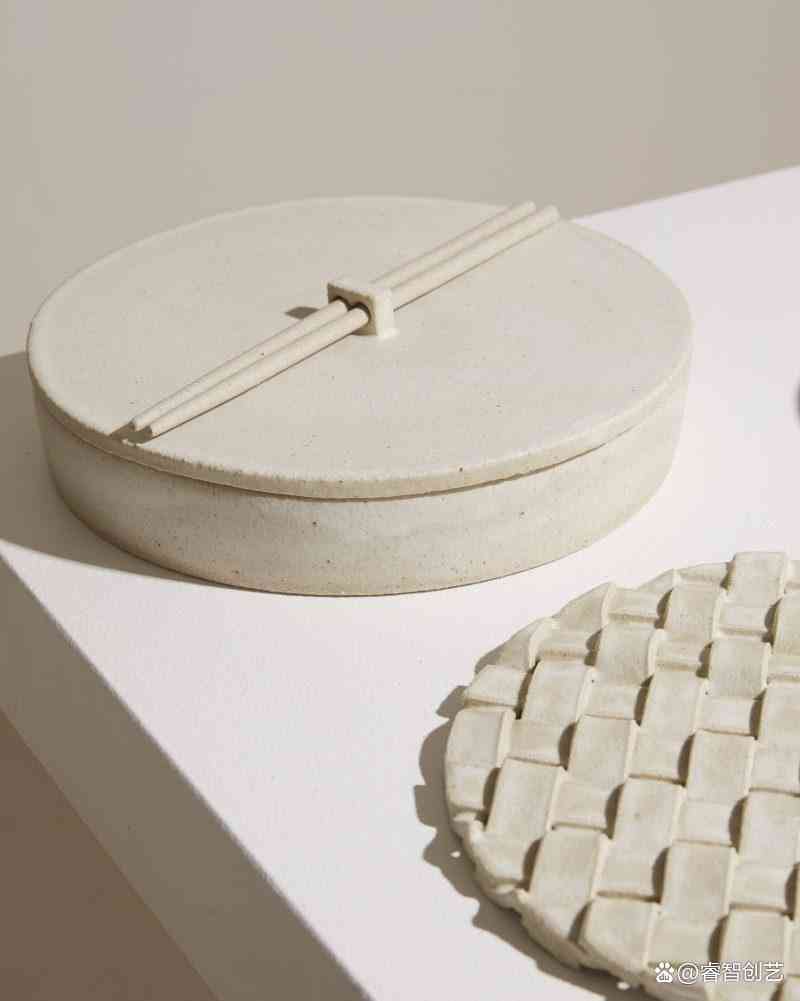 玻璃化妆品收纳盒制作图片(玻璃化妆品收纳盒制作图片视频)