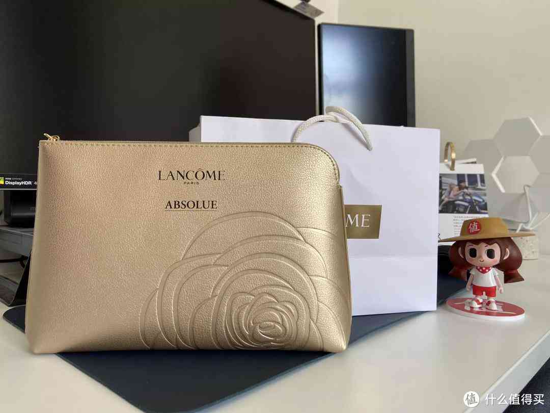 女生化妆品送什么礼物好(女生化妆品送什么礼物好呢)