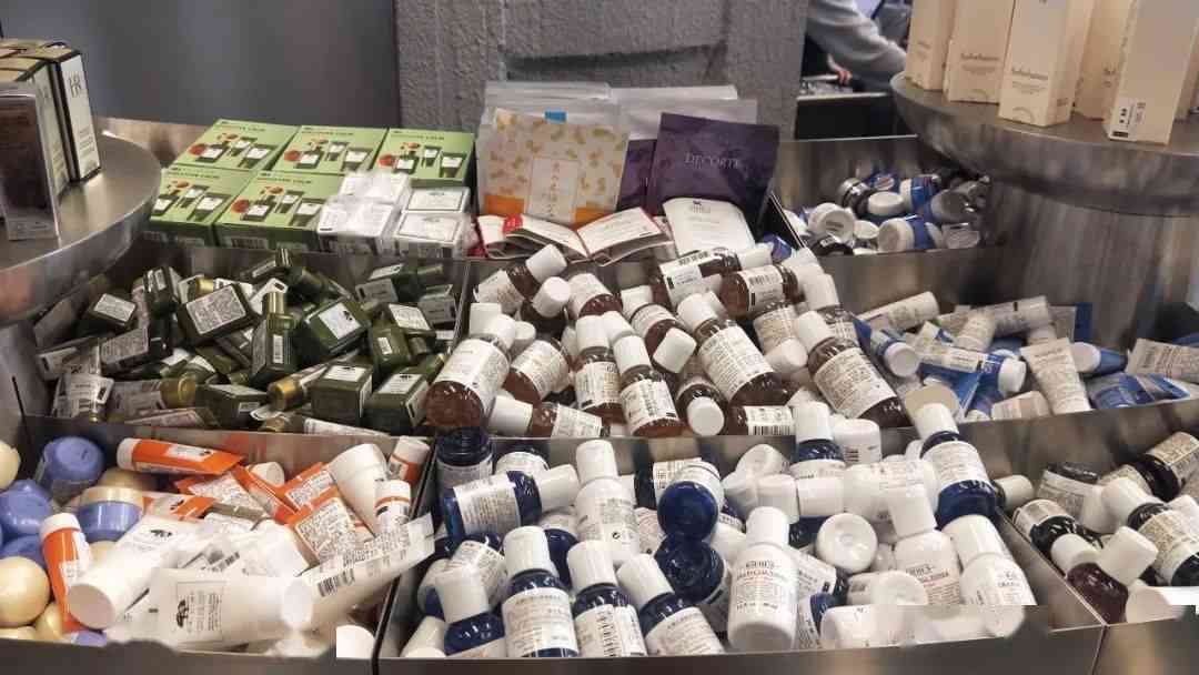 化妆品分装瓶真假(化妆品分装瓶真假鉴别)