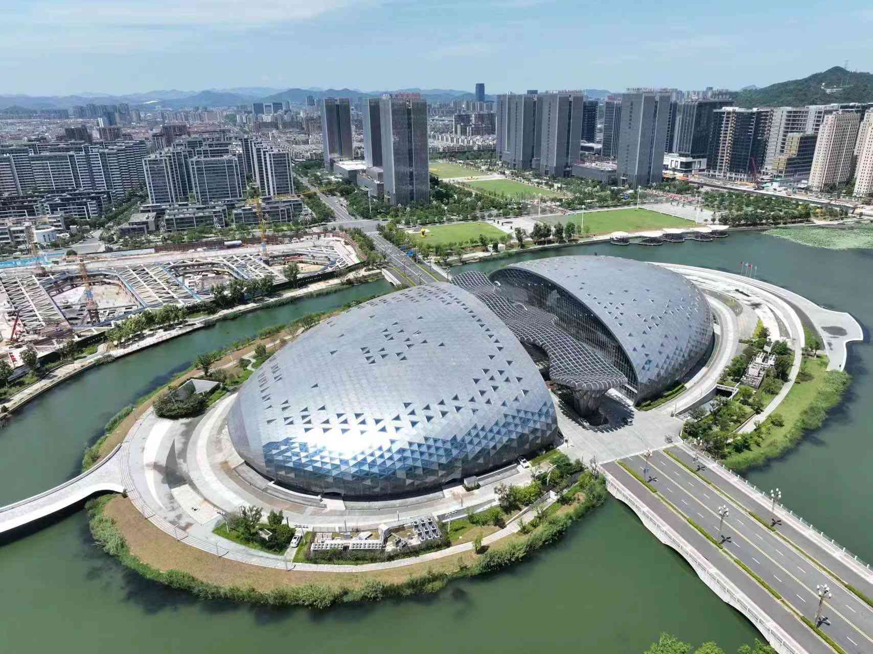 化妆品导航支架水光推荐(化妆品导航条)