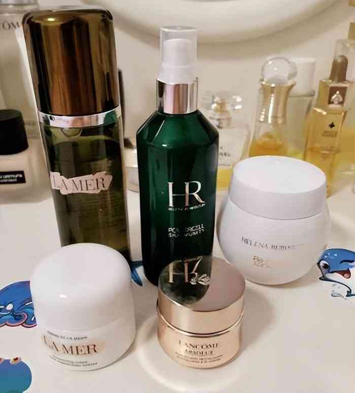 晚上睡觉涂什么化妆品(晚上睡觉涂什么化妆品比较好)