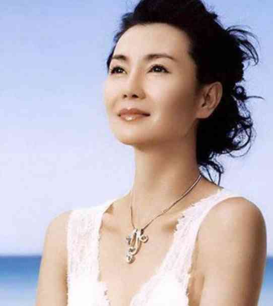 张曼玉做的化妆品广告(张曼玉做的化妆品广告视频)