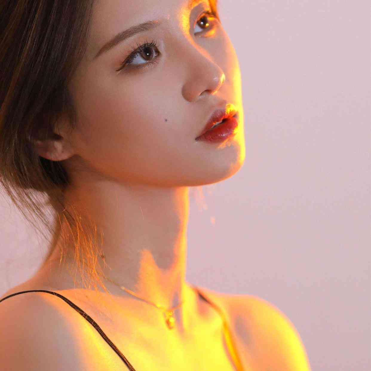 化妆品全套组合便宜吗多少钱(化妆品全套组合便宜吗多少钱啊)