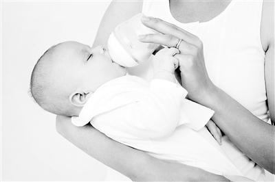 化妆品含有矿物油的危害(化妆品含有矿物油的危害有哪些)