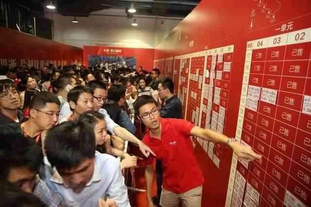 今日金价是涨了还是跌了(今日金价比昨天是升了还是跌了)