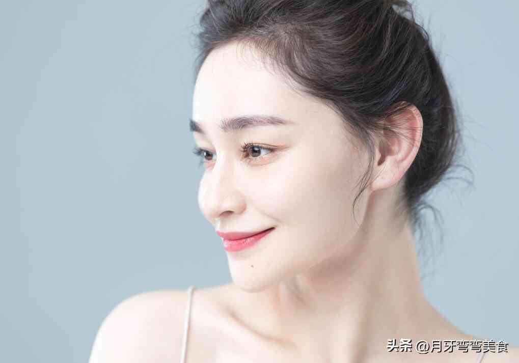 女生只用三种化妆品好吗(女生平时用的化妆品)