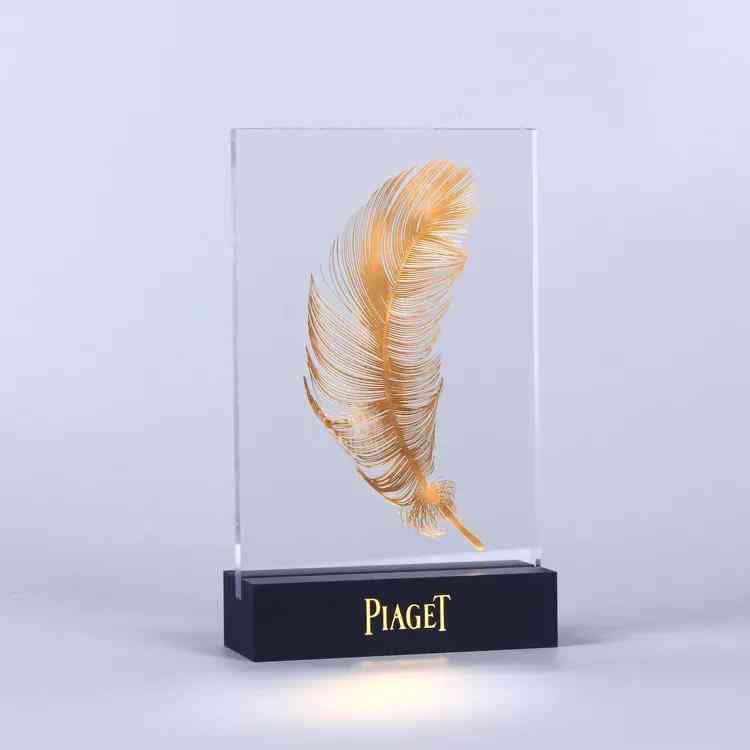 高端化妆品展示柜制作(化妆品展示柜定制厂家)