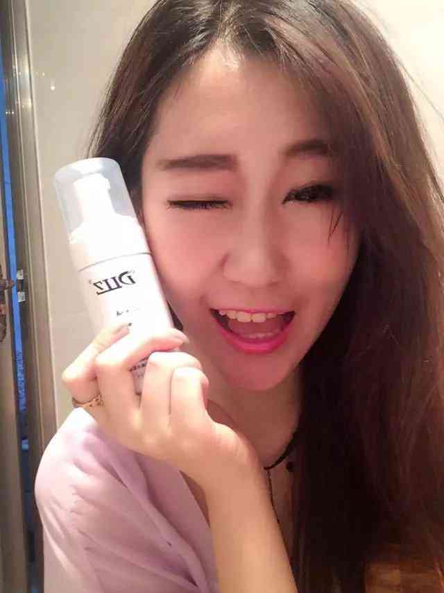 榆树市纯真化妆品电话(榆树送纯牛奶电话)