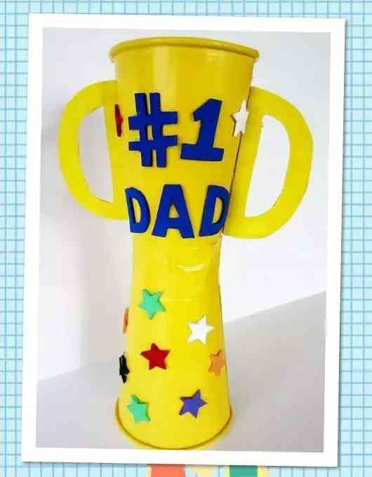 用化妆品做新年贺卡(化妆品贺卡怎么写)