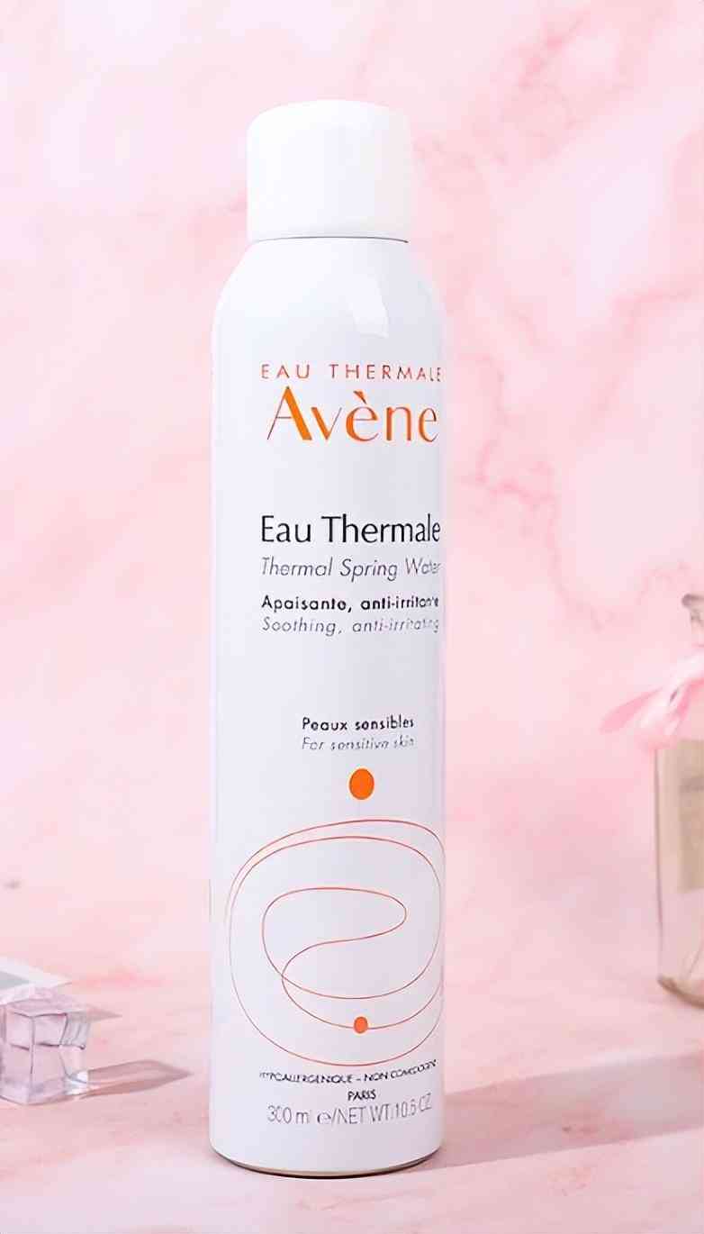 女性护肤化妆品网(女性化妆品网站)