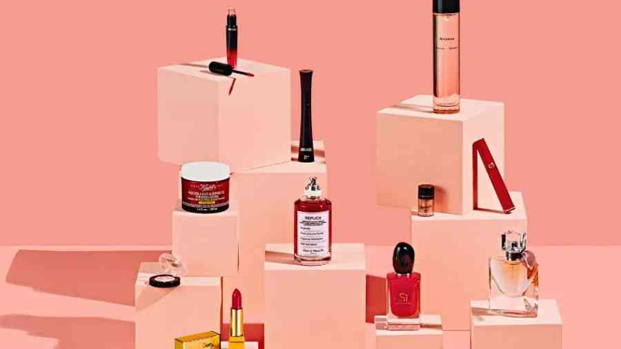 化妆品销售经理个人简介(化妆品销售经理的职责是什么)