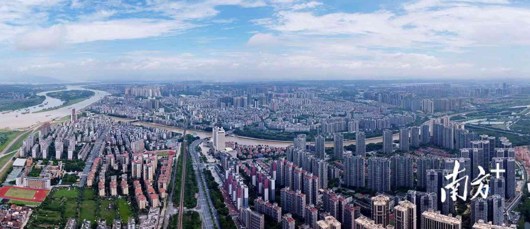 佛山化妆品展柜经销商(佛山卖化妆品专柜)