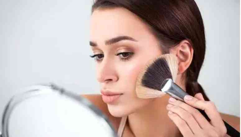 兰蔻专卖店化妆品价格(兰蔻化妆品旗舰店)