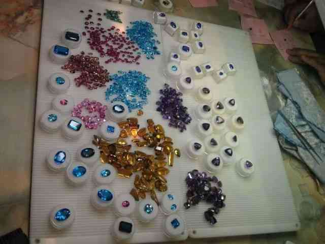 黄龙玉手镯对身体好吗(黄龙玉手镯好吗?)