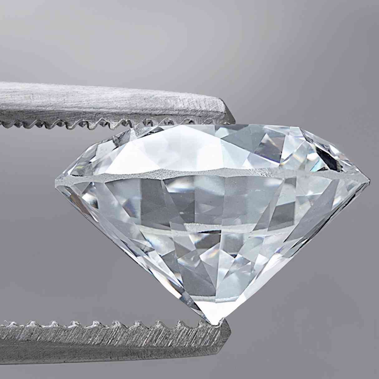 5克拉钻戒要多少钱(5克拉钻戒多少钱左右)