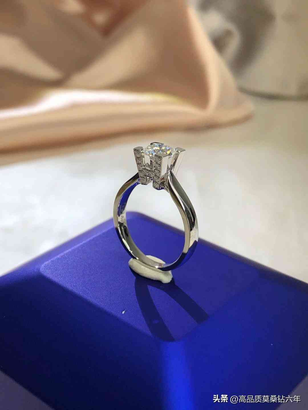 两克拉裸钻石多少钱(2.8克拉裸钻石值多少钱)