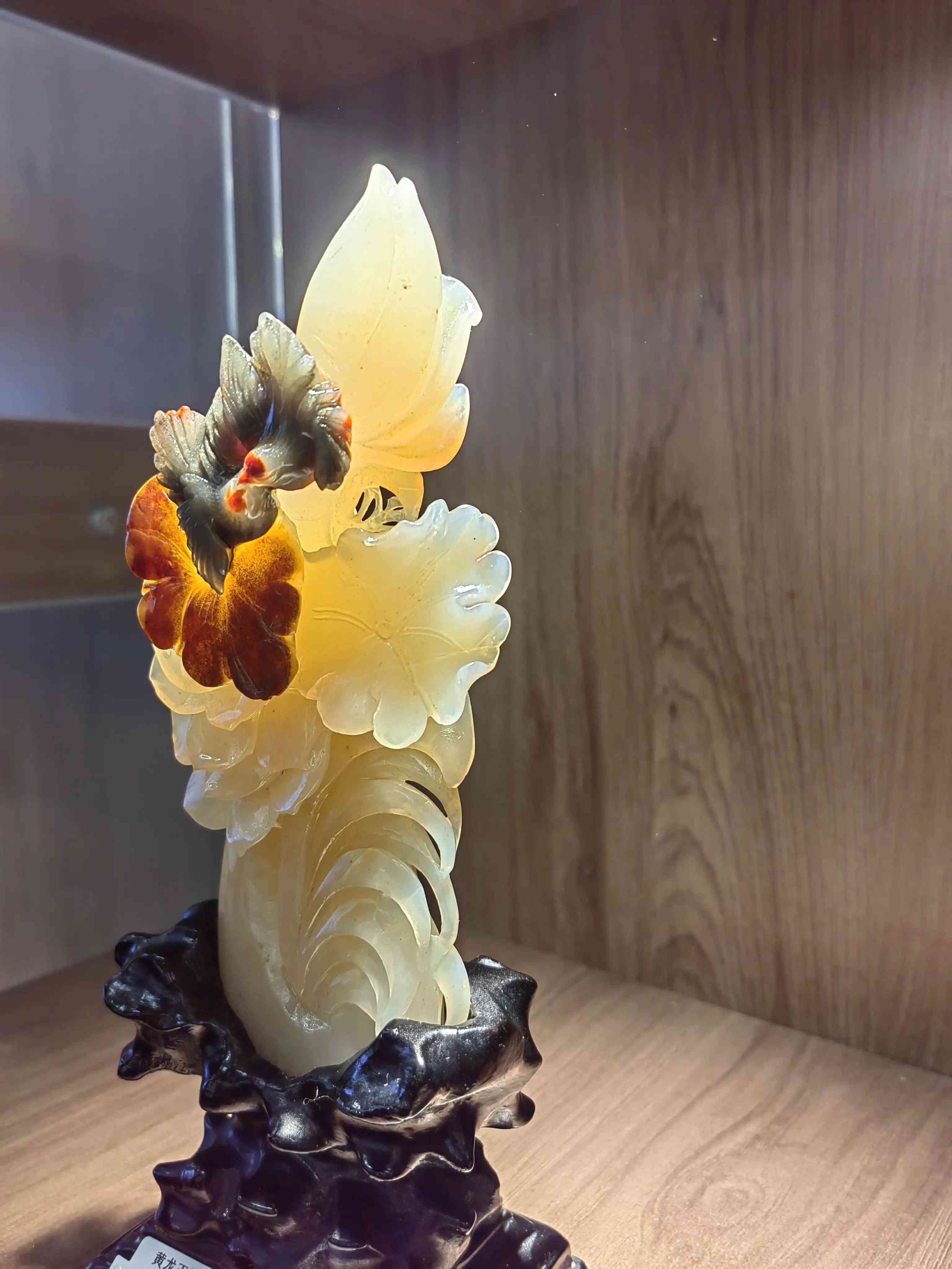 黄龙玉值得购买吗(丽江的黄龙玉值得购买吗)