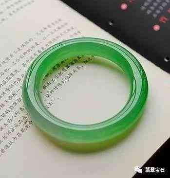 冰种翡翠手镯市场价格(冰种翡翠手镯 价格)