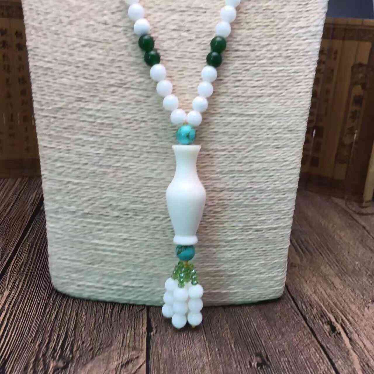 天然红珊瑚的价值(纯天然红珊瑚是什么颜色)