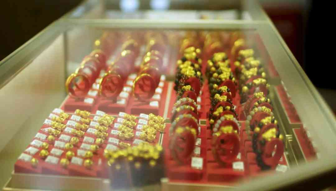 今日黄金价格黄金手镯戒指(今日黄金戒指价格表)