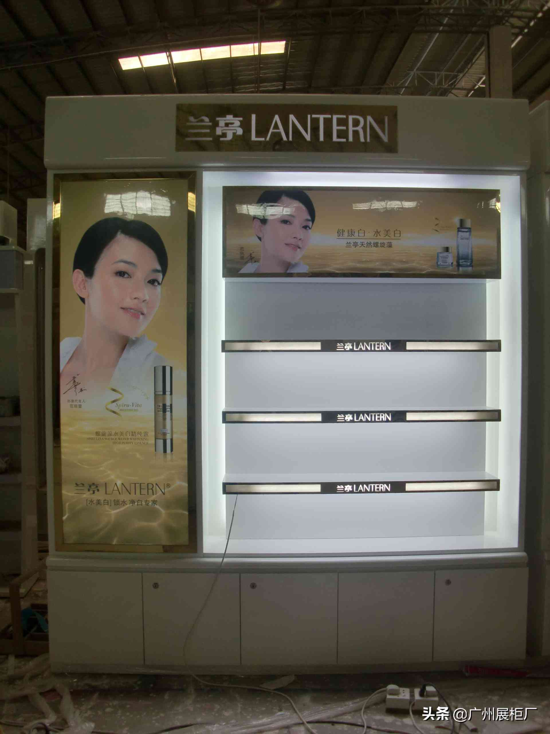 二手化妆品柜子展示柜多少钱(附近二手化妆品展示柜转让)插图6