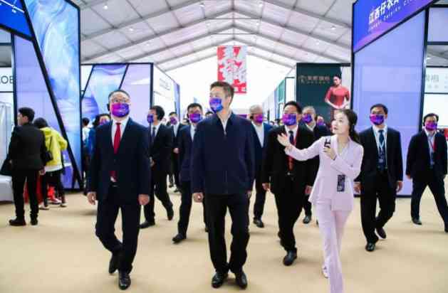 16689931717117795553723.jpg 江西纺织服装3.jpg