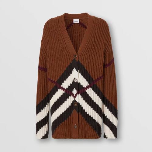 BURBERRY 22年秋冬 女士 V 形格纹羊绒混纺开衫 80557301