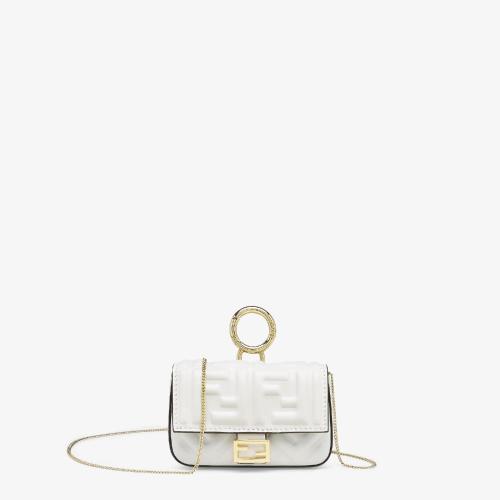  FENDI芬迪 22年春夏 女士 挂饰 白色纳帕皮革吊饰 7AR844AAJDF0QVL