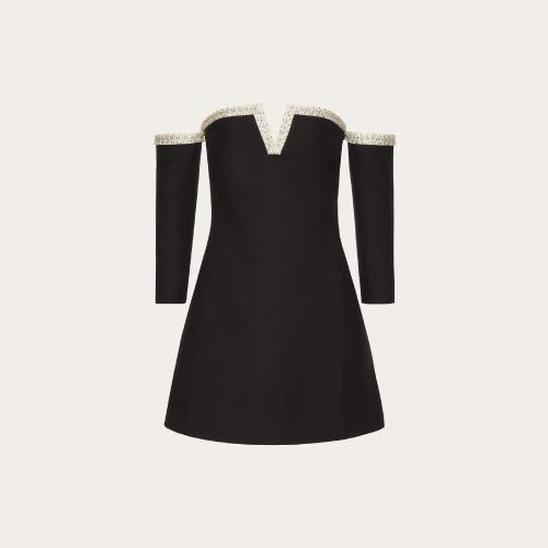  VALENTINO华伦天奴 22年秋冬 女士 连衣裙 ROBE BRODéE EN CREPE COUTURE 1B3VAZD01CF0NA