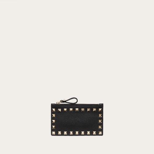  VALENTINO华伦天奴 22年春夏 女士 钱包 PORTE-CARTES ROCKSTUD ZIPPé EN VEAU ZW2P0548BO 预定商品1-3周发货