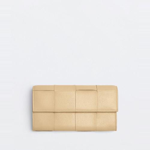  BV葆蝶家 22年秋冬 女士 钱包 portefeuille a rabat 667433VCQC49776