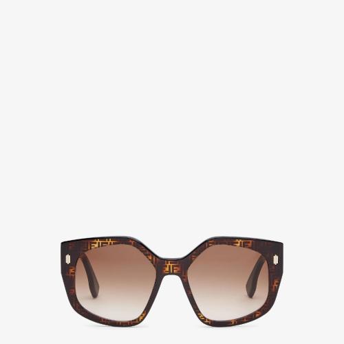  FENDI芬迪 22年春夏 女士 太阳眼镜 FF_色和黑色_纤维太阳镜 FOL010V1PF1FVF