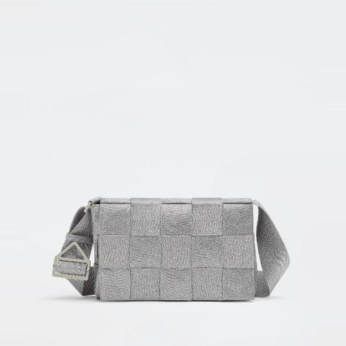  BV葆蝶家 22年秋冬 男士 单肩包 webbing 680513V1RU18101