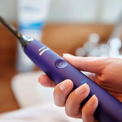 Philips/飞利浦 电动牙刷成人情侣款 送礼物男/女 钻石系列 紫钻 (自带刷头*2+充电旅行盒+充电玻璃杯) 紫色HX9372