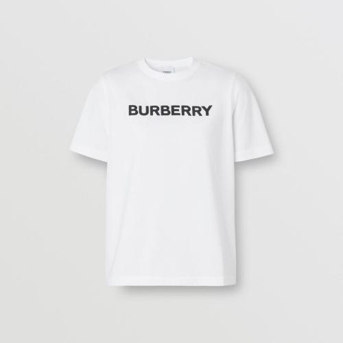  BURBERRY 22年秋冬 女士 徽标印花棉质 T 恤衫 80567241