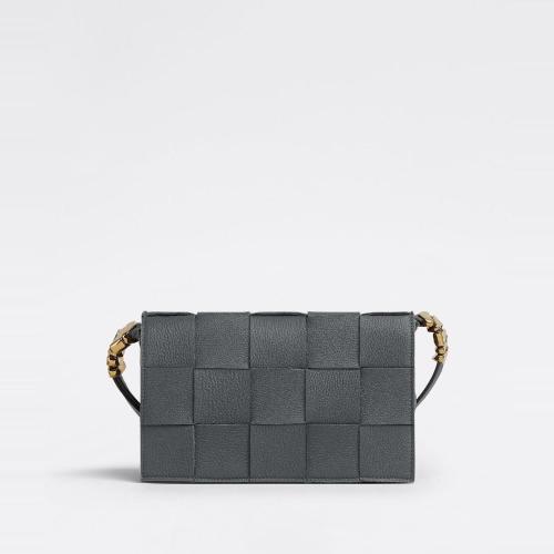  BV葆蝶家 22年秋冬 女士 单肩包 cassette 666870V17H11233