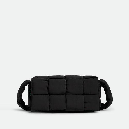  BV葆蝶家 22年秋冬 男士 单肩包 padded tech cassette 705579V2B011091