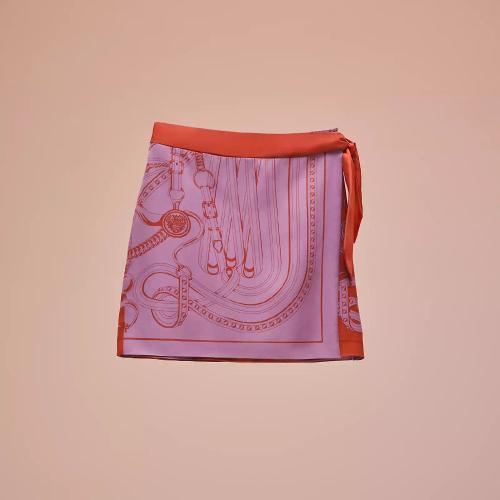  HERMES爱马仕 22年秋冬 女士 半身裙 Mini-jupe portefeuille imprime ??Grand Tralala Cut