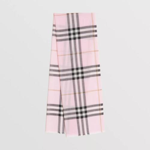  BURBERRY 22年秋冬 女士 格纹丝毛混纺轻盈围巾 80493401