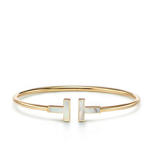 Tiffany & Co./蒂芙尼 经典Tiffany T系列 18K金黄金镶嵌珍珠母贝T形图案Wire手镯GRP11103
