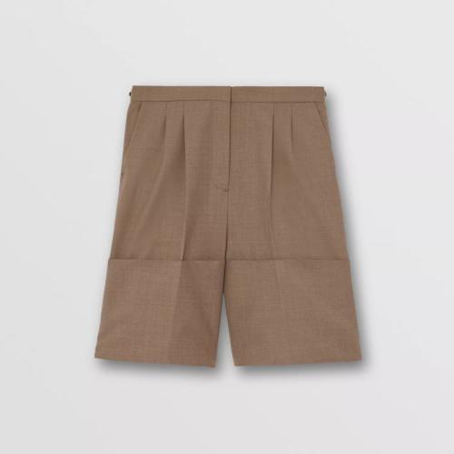  BURBERRY 22年秋冬 女士 裤腿细节羊毛量裁短裤 80417991
