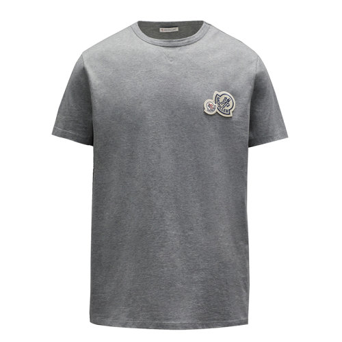 Moncler/蒙克莱 21年春夏新款 男士浅灰色棉质胸前饰有双标志贴花T恤F20918C781008390Y987