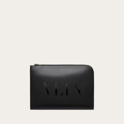  VALENTINO华伦天奴 22年秋冬 男士 钱包 Porte-documents VLTN en cuir XY2B0457GUI0NO 预定商品1-3周发货
