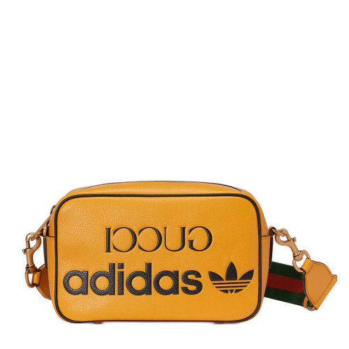 GUCCI/古驰 22新款Adidas联名主题系列 男女同款黄色皮质黑色主题系列字母三叶草印花配红绿织物肩带拉链开合方形单肩包702427U3ZCT7775