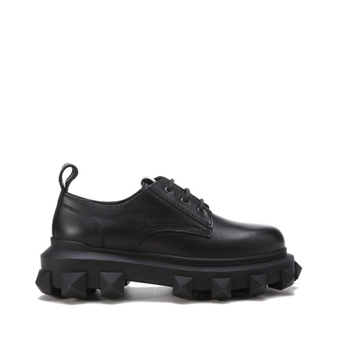 Valentino/华伦天奴【22春夏新款】男士牛皮铆钉装饰系带皮鞋厚底鞋德比鞋 XY2S0F23 JYC