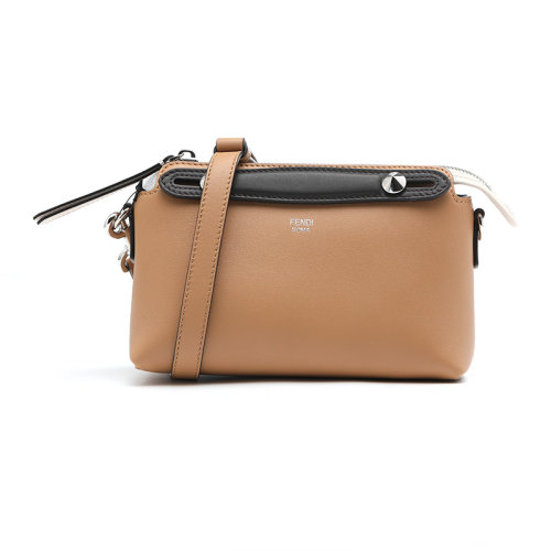 FENDI/芬迪21新品logo徽标牛皮革女士手提单肩包斜挎包8BL1455QJF