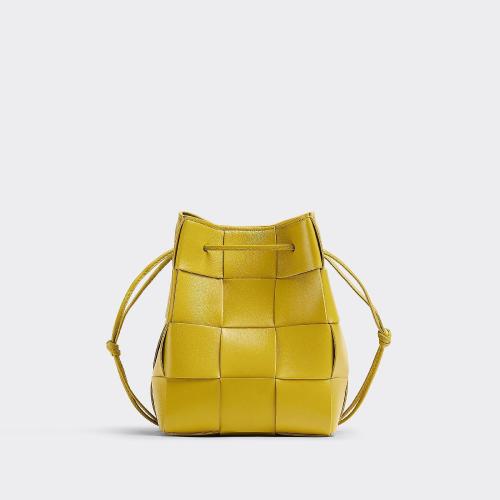 BV葆蝶家 22年秋冬 女士 单肩包 sac seau cassette petit format 680218VCQC47344