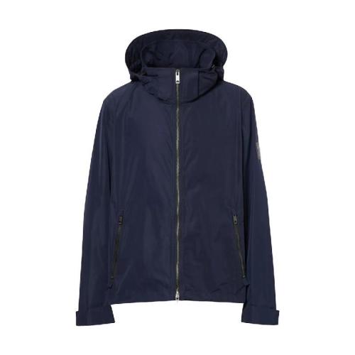  BURBERRY 22年秋冬 男士 便携式连帽形状记忆塔夫绸外套 80143641 预定商品1-3周发货