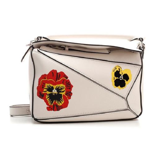  LOEWE/罗意威 女士白色时尚休闲单肩包 A510S21X71-1950 PLSX