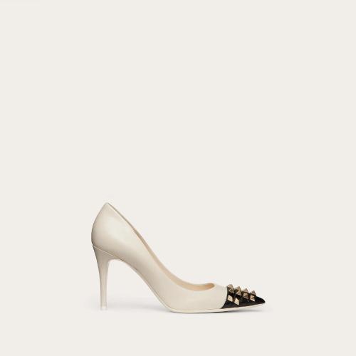 VALENTINO华伦天奴 22年秋冬 女士 高跟鞋 ESCARPINS ROCKSTUD ALCOVE EN CHEVREAU ET VERNIS. 预定商品1-3周发货